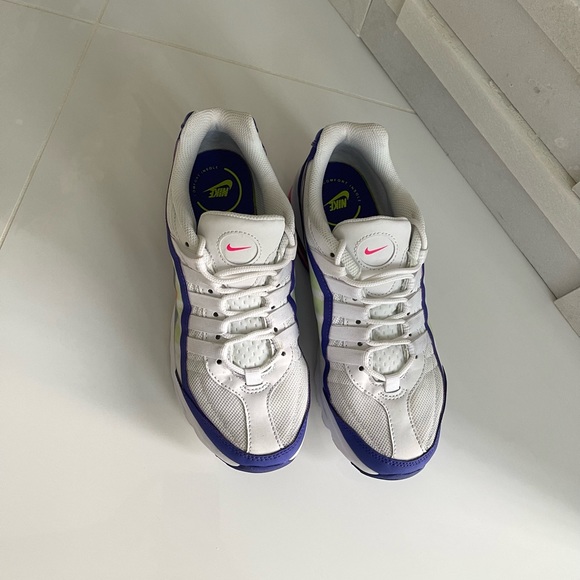 Sports Trainers for Women Nike Air Max VG-R White Multicolor - Picture 4 of 6